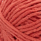 Bernat Blanket 10932 Weathered Red made out of polyester